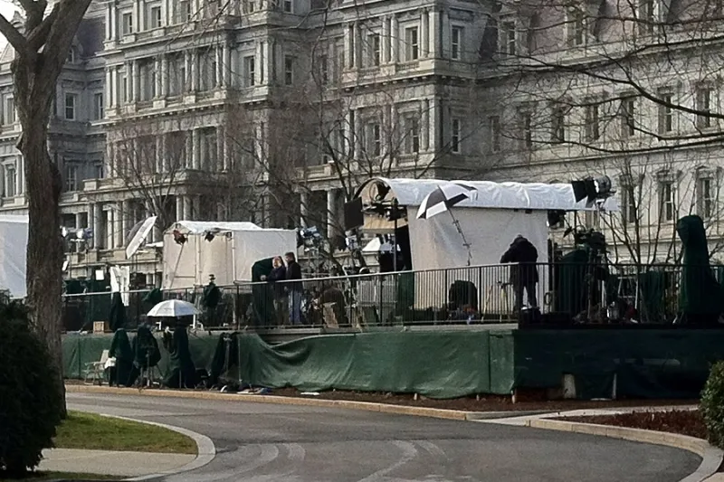 Before the Boxes Were Unpacked: How the Press Verdict on a Presidency Arrives Before the Furniture